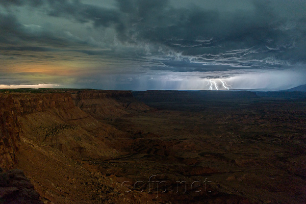 Needles Overlook