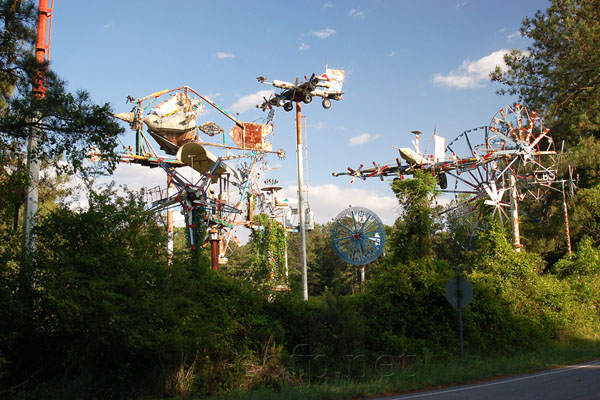 Vollis Simpsons Whirligigs